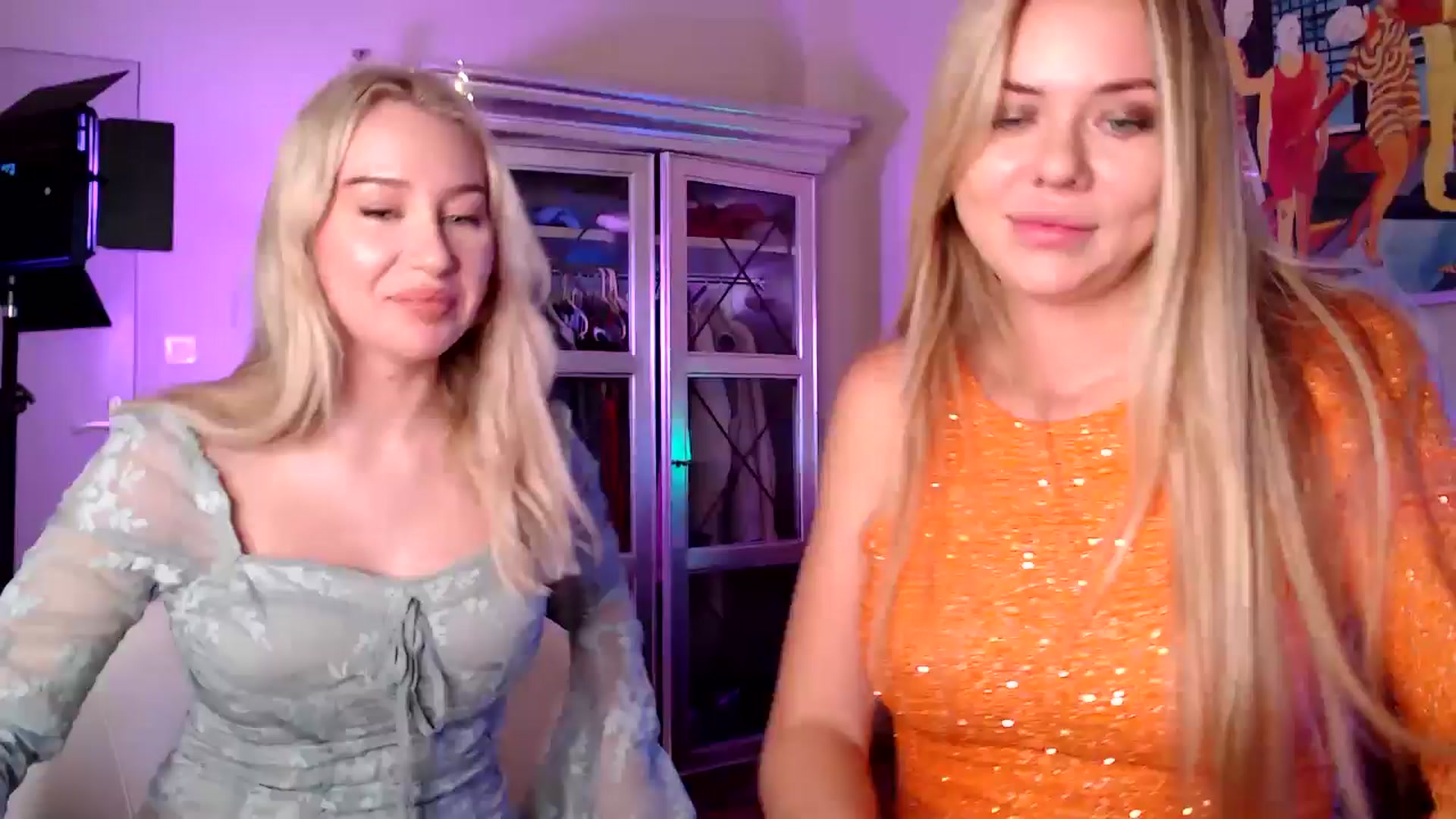 Gallery image thumbnail from PetiteAvax's myfreecams stream on, 12/05/2024, 20:19 image 11 of 20