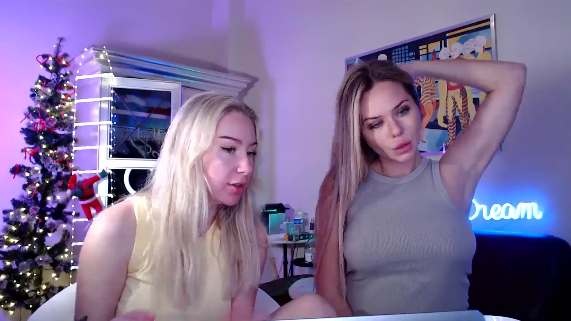 Gallery image thumbnail from PetiteAvax's myfreecams stream on, 12/07/2024, 11:43 image 3 of 20