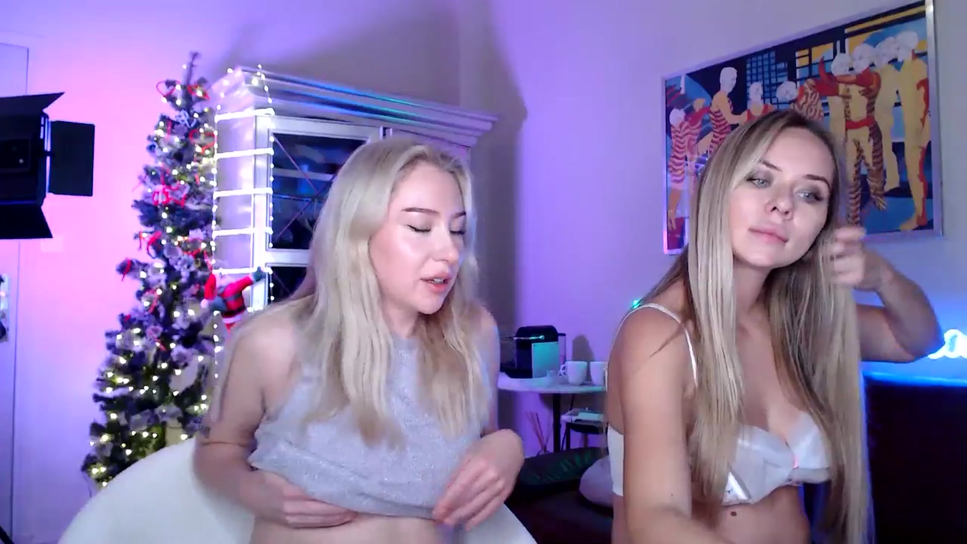 Gallery image thumbnail from PetiteAvax's myfreecams stream on, 12/07/2024, 21:01 image 13 of 20