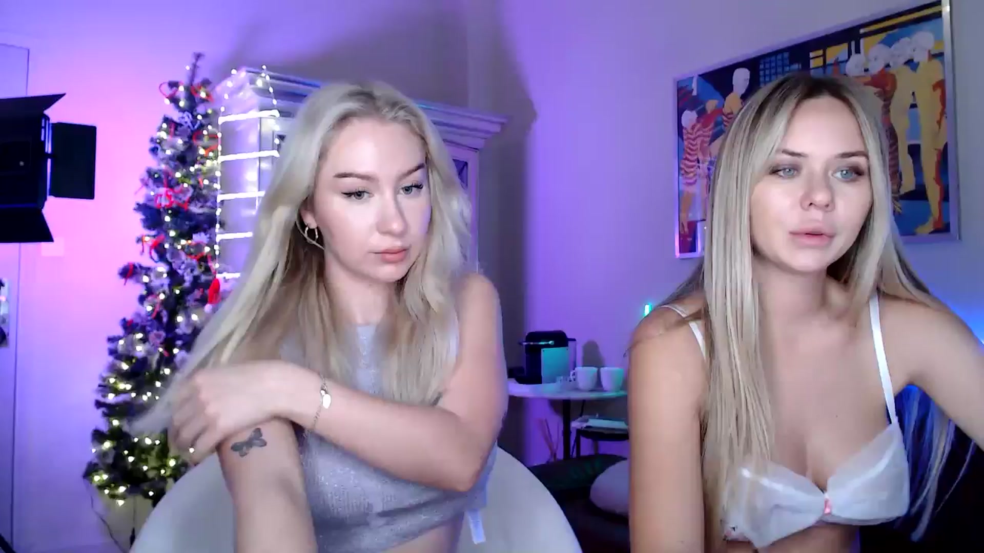 Gallery image thumbnail from PetiteAvax's myfreecams stream on, 12/07/2024, 21:01 image 12 of 20