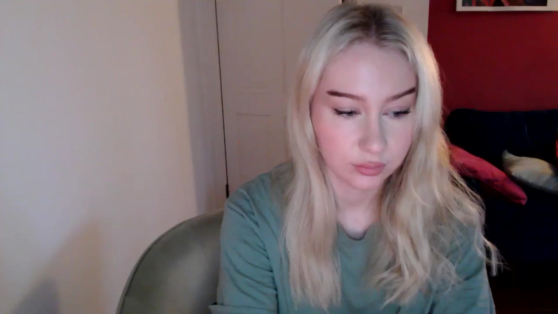 Gallery image thumbnail from PetiteAvax's myfreecams stream on, 12/21/2024, 10:24 image 2 of 20