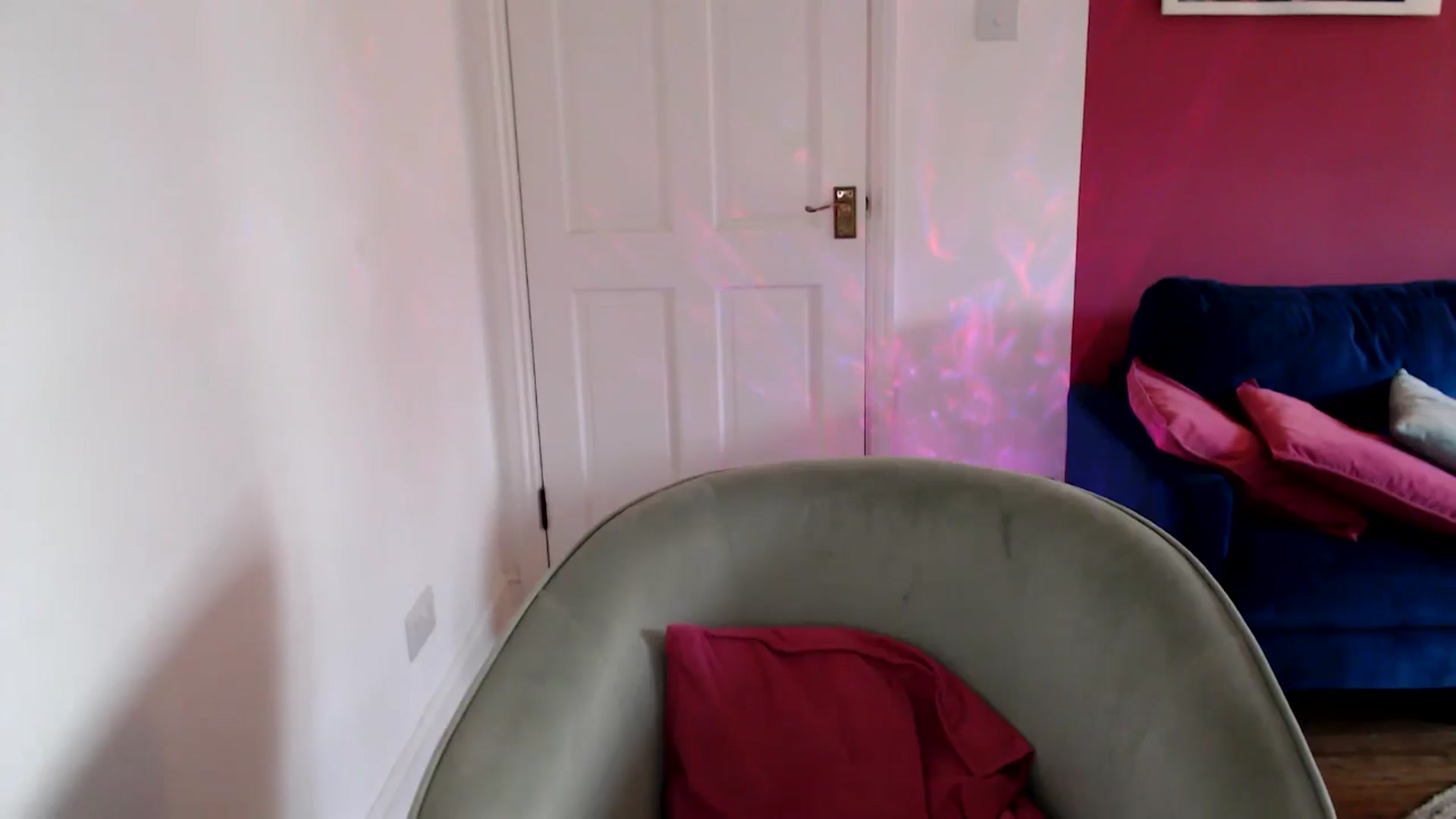 Gallery image thumbnail from PetiteAvax's myfreecams stream on, 12/23/2024, 10:07 image 15 of 20