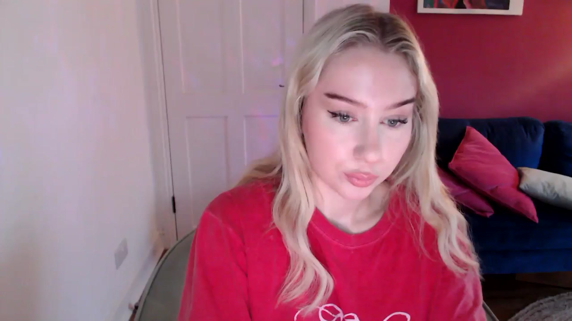 Gallery image thumbnail from PetiteAvax's myfreecams stream on, 12/26/2024, 11:02 image 1 of 20