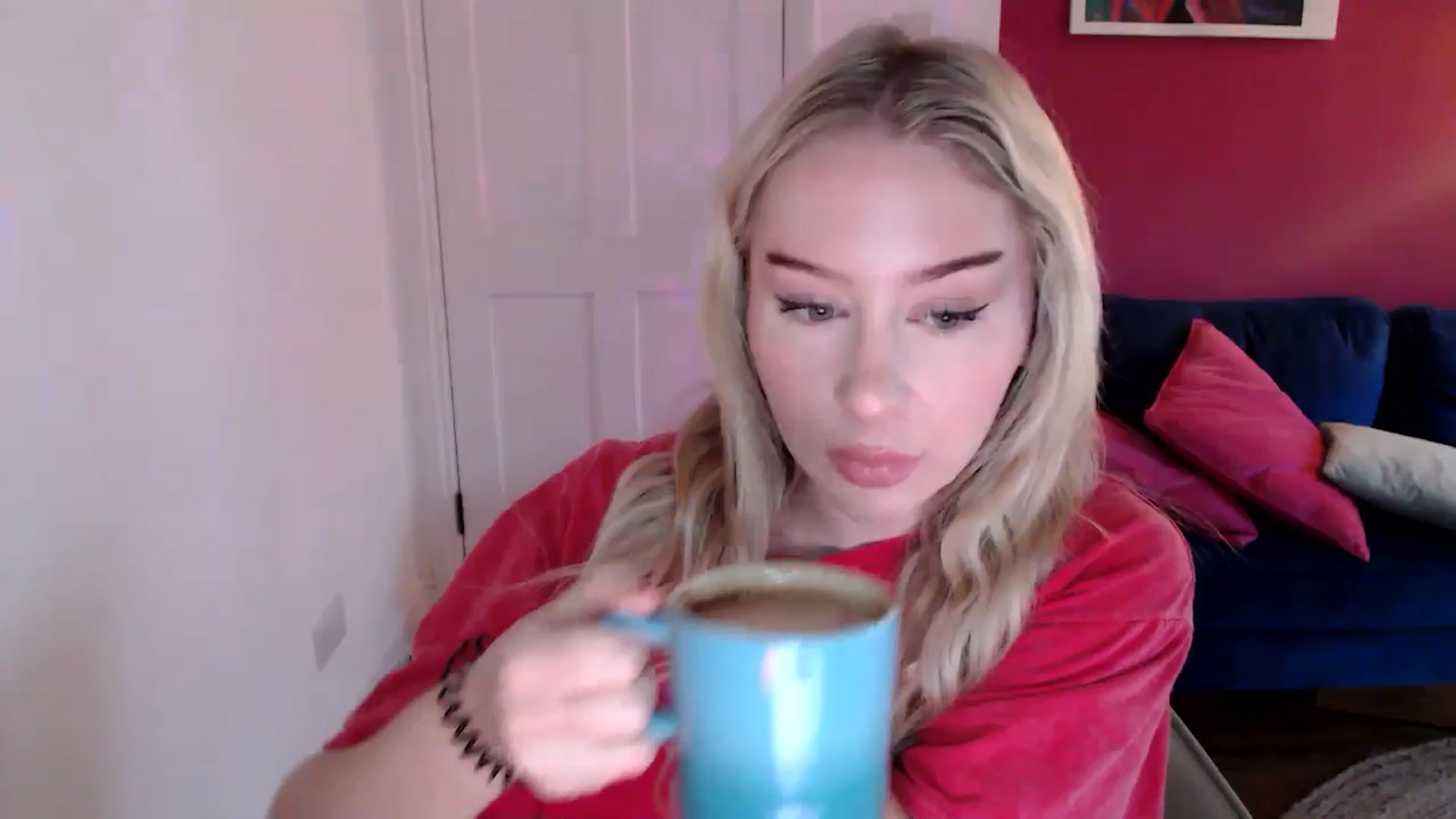 Gallery image thumbnail from PetiteAvax's myfreecams stream on, 12/26/2024, 11:02 image 2 of 20