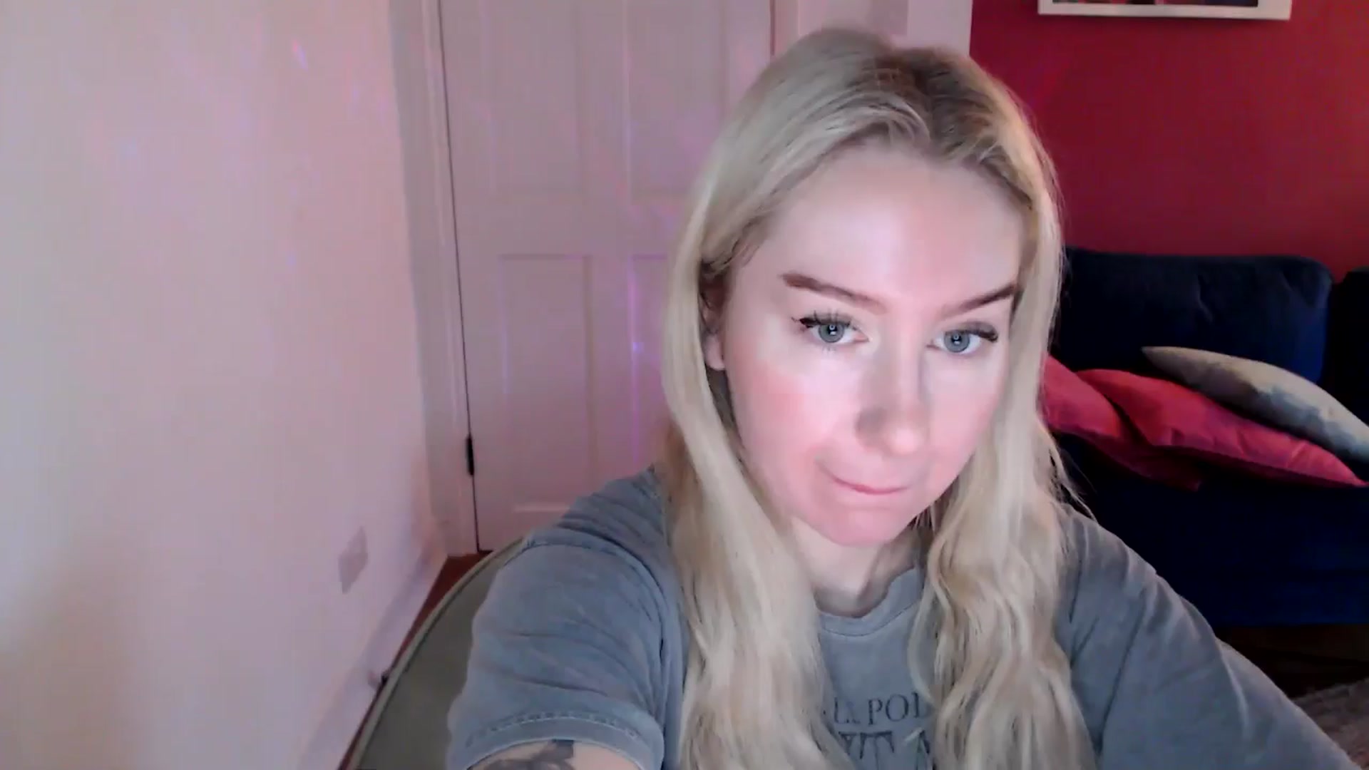 Gallery image thumbnail from PetiteAvax's myfreecams stream on, 12/29/2024, 10:05 image 1 of 20