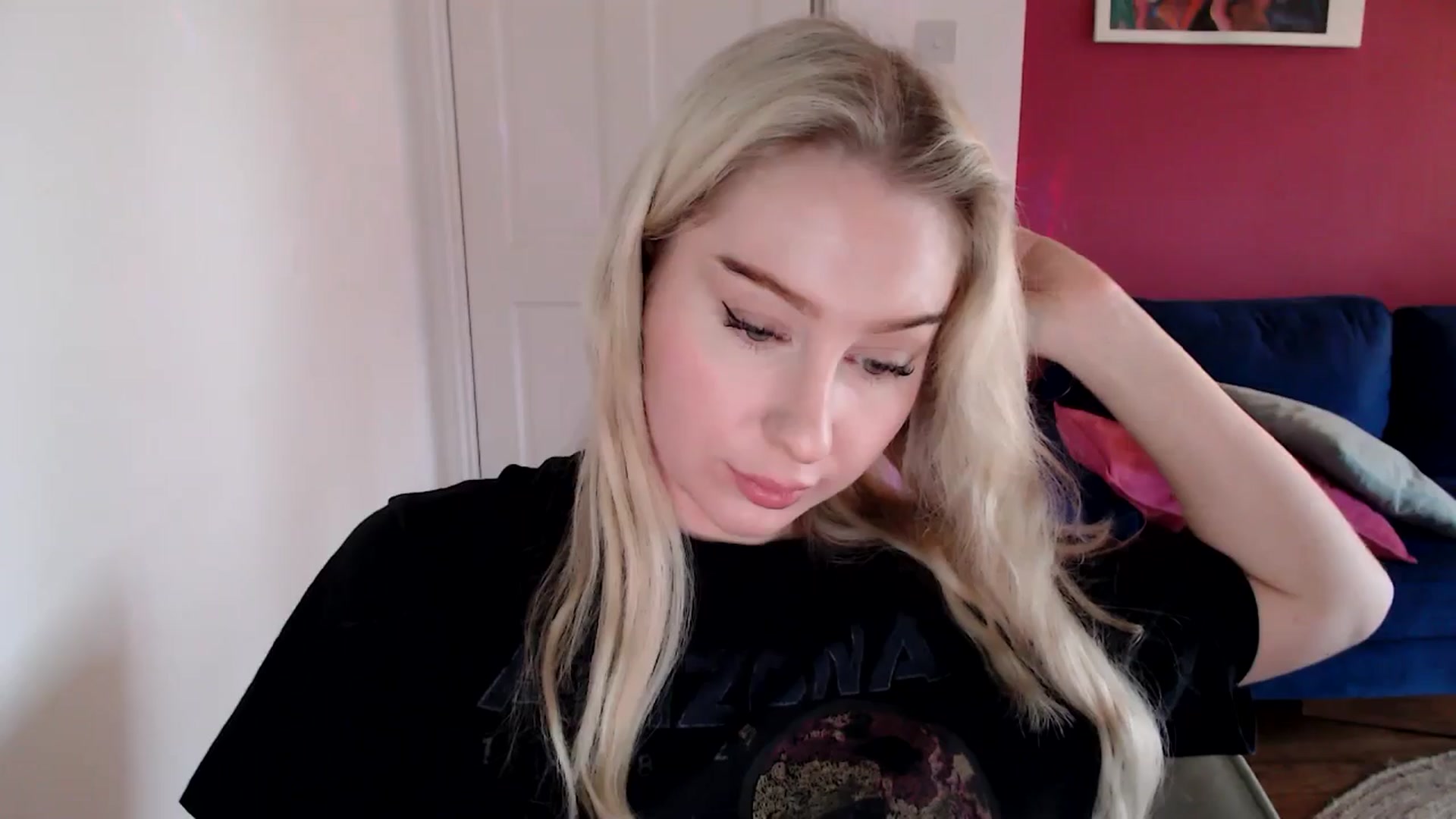 Gallery image thumbnail from PetiteAvax's myfreecams stream on, 12/30/2024, 12:53 image 2 of 20