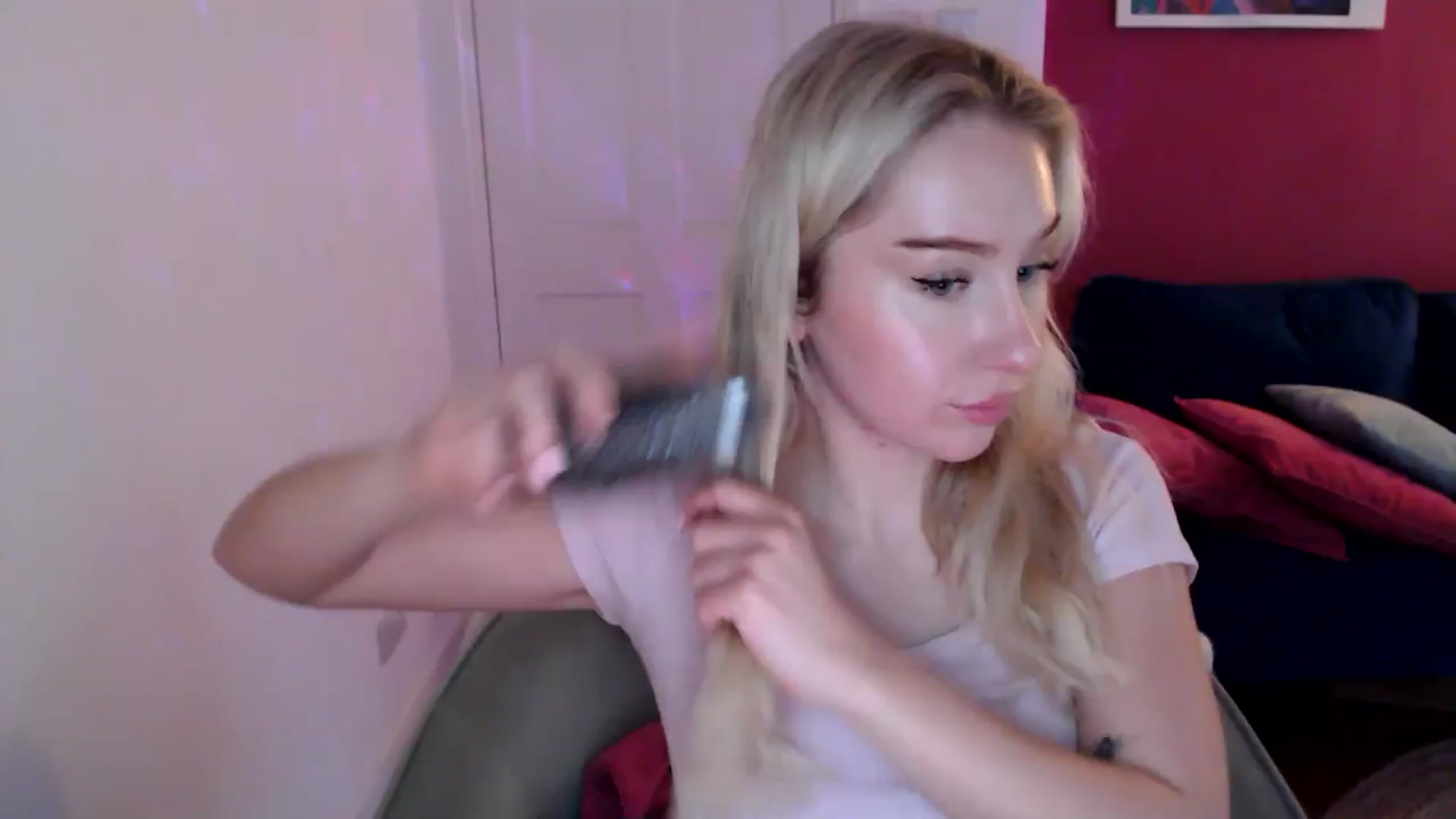 Gallery image thumbnail from PetiteAvax's myfreecams stream on, 12/30/2024, 15:28 image 14 of 20