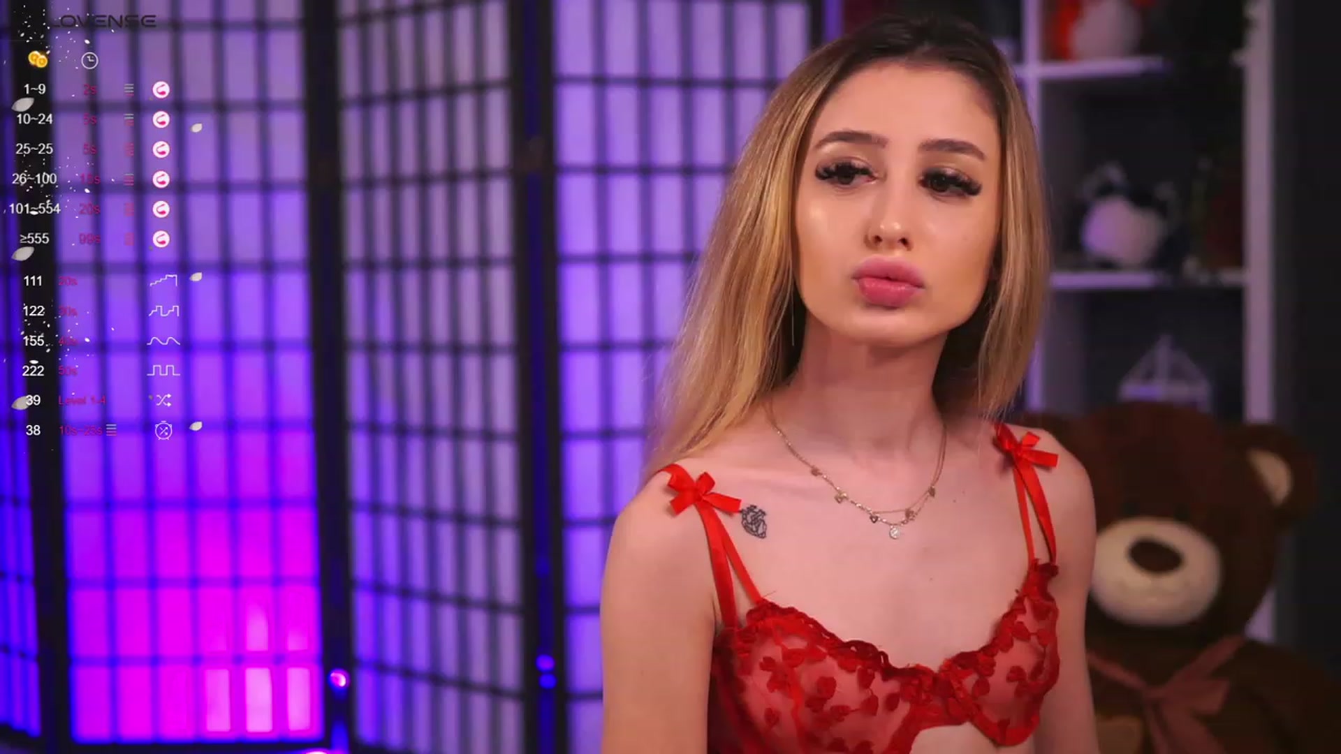 Gallery image thumbnail from PetiteHailee's myfreecams stream on, 02/27/2024, 09:00 image 9 of 20