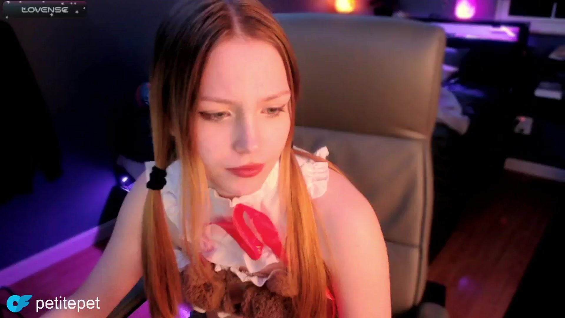 Gallery image thumbnail from PetitePet's myfreecams stream on, 05/29/2024, 09:48 image 4 of 20