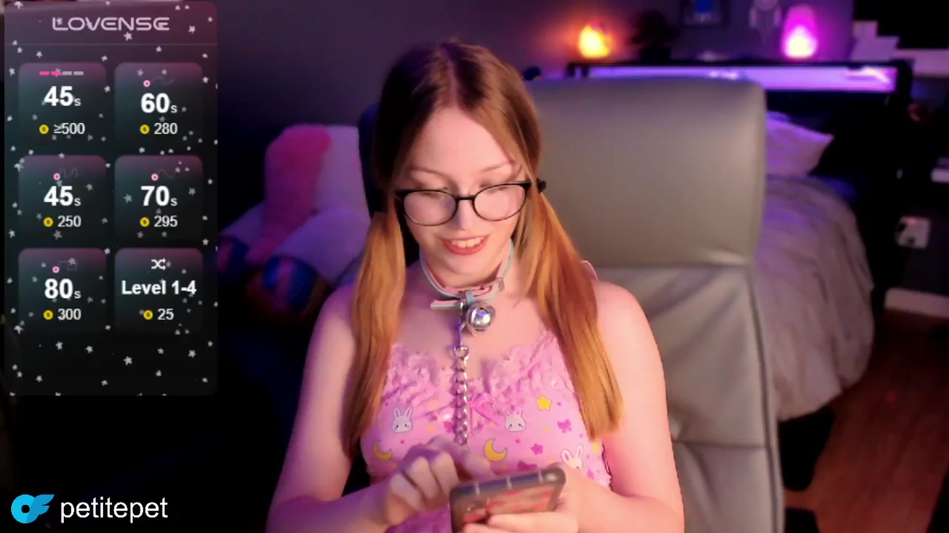 Gallery image thumbnail from PetitePet's myfreecams stream on, 05/30/2024, 08:57 image 3 of 20