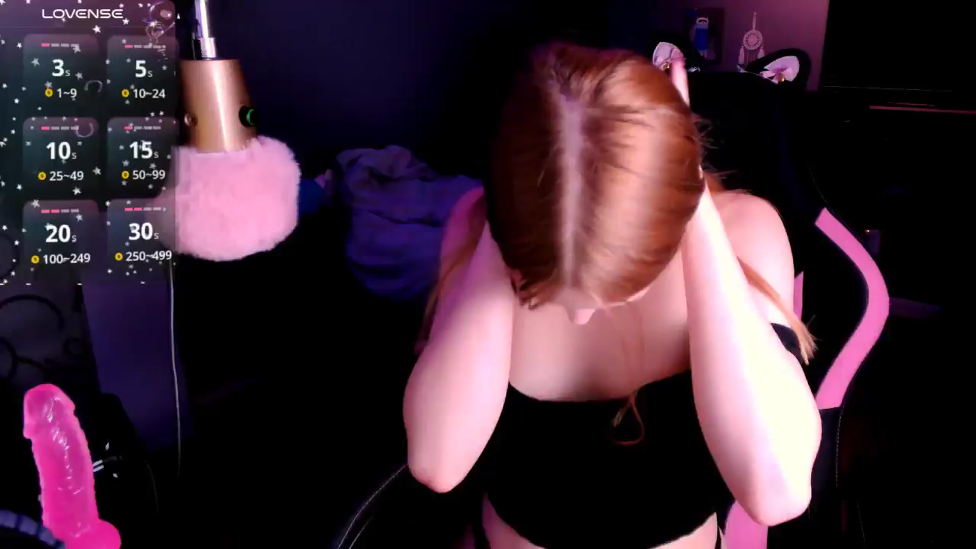 Gallery image thumbnail from PetitePet's myfreecams stream on, 11/15/2024, 11:22 image 17 of 20