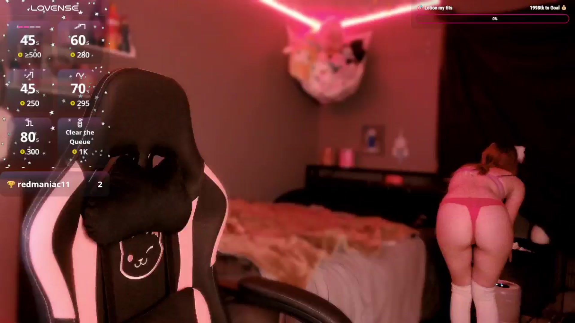 Gallery image thumbnail from PetitePet's myfreecams stream on, 12/23/2024, 10:05 image 1 of 20