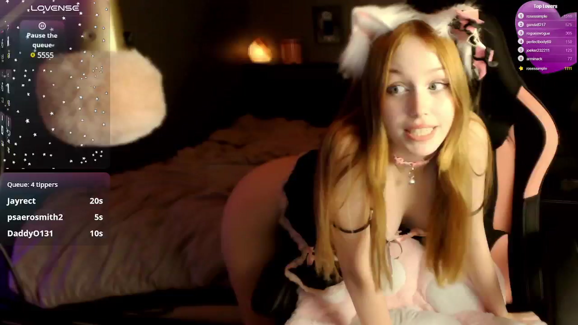 Gallery image thumbnail from PetitePet's myfreecams stream on, 01/09/2025, 09:53 image 8 of 20