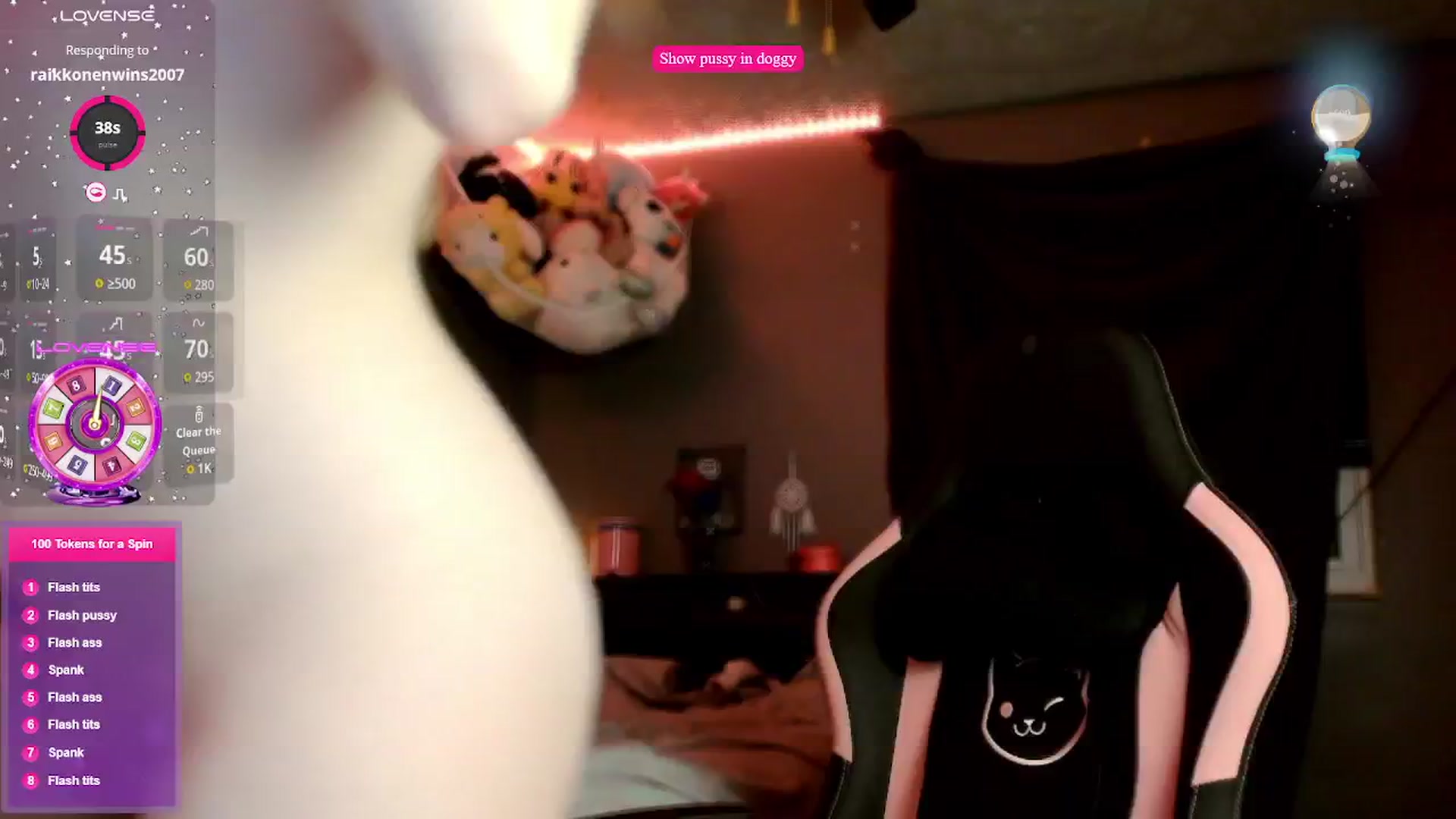 Gallery image thumbnail from PetitePet's myfreecams stream on, 02/28/2025, 10:01 image 15 of 20