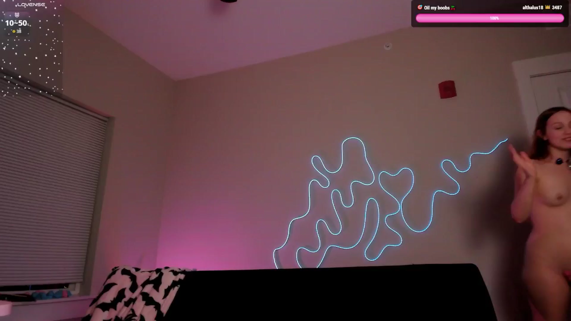 Gallery image thumbnail from PetitePet's myfreecams stream on, 12/19/2025, 12:31 image 7 of 20