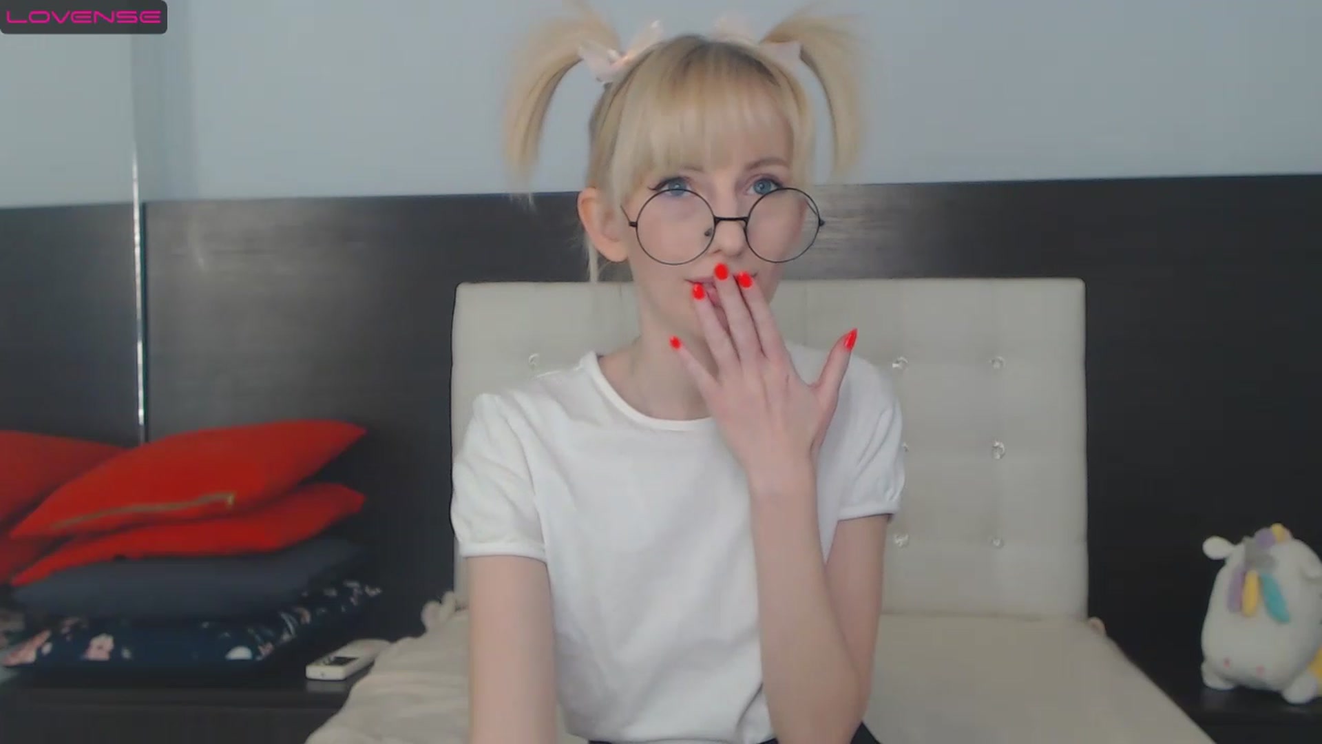 Gallery image thumbnail from PetitePrincez's myfreecams stream on, 12/03/2022, 14:22 image 7 of 20