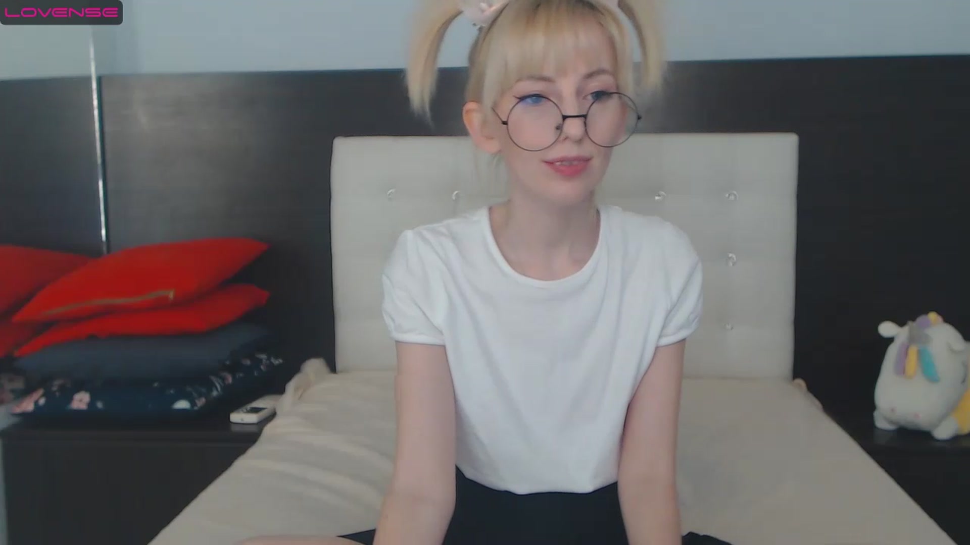 Gallery image thumbnail from PetitePrincez's myfreecams stream on, 12/03/2022, 14:22 image 15 of 20