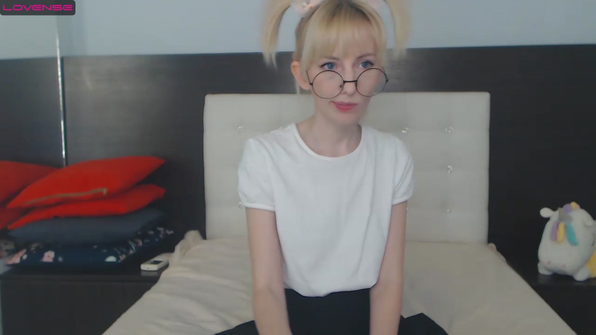 Gallery image thumbnail from PetitePrincez's myfreecams stream on, 12/03/2022, 14:22 image 19 of 20