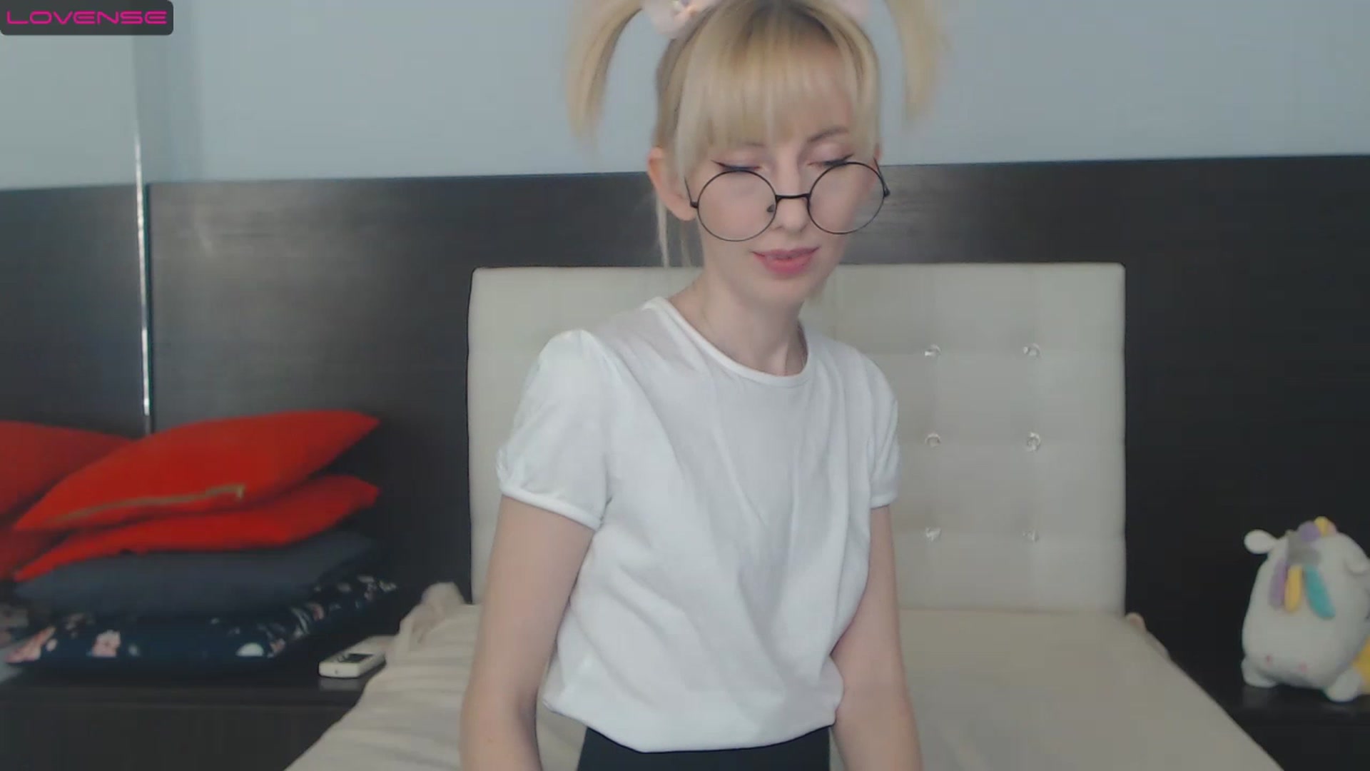 Gallery image thumbnail from PetitePrincez's myfreecams stream on, 12/03/2022, 14:22 image 9 of 20
