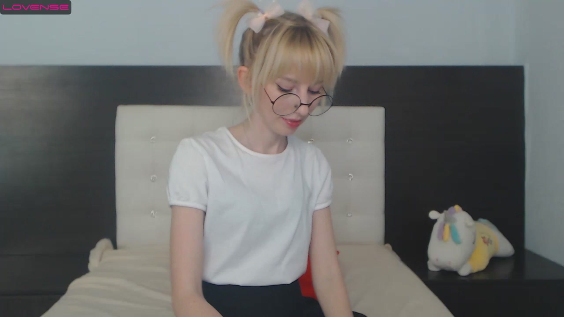 Gallery image thumbnail from PetitePrincez's myfreecams stream on, 12/03/2022, 16:43 image 2 of 20