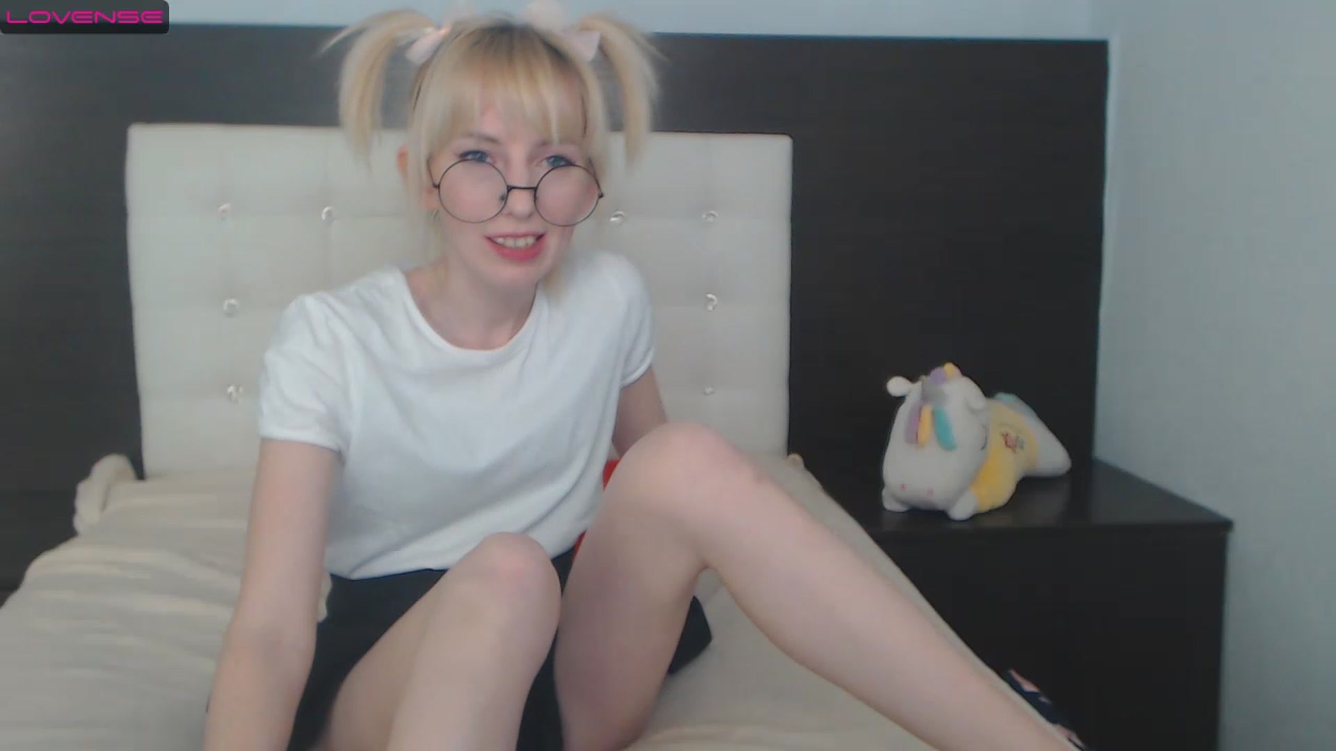 Gallery image thumbnail from PetitePrincez's myfreecams stream on, 12/03/2022, 16:43 image 12 of 20
