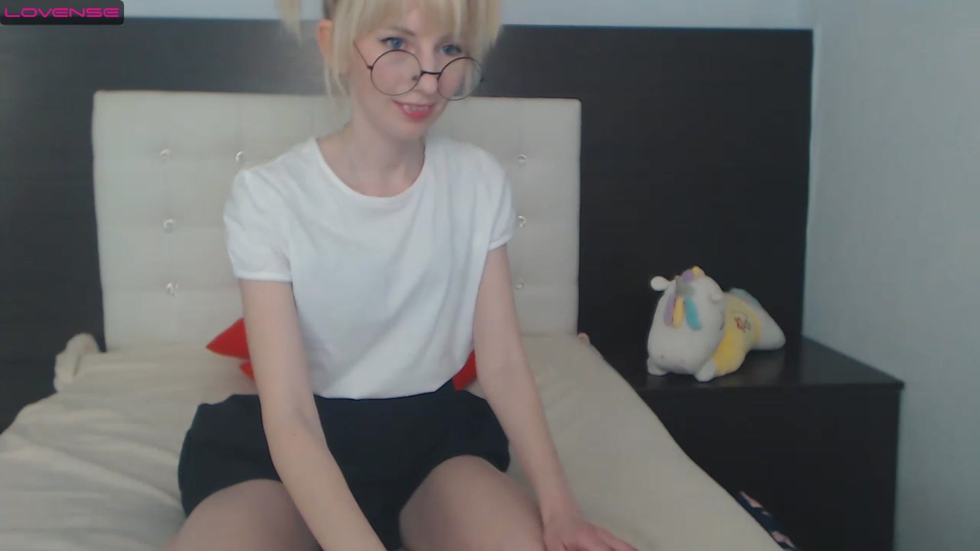 Gallery image thumbnail from PetitePrincez's myfreecams stream on, 12/03/2022, 16:43 image 14 of 20