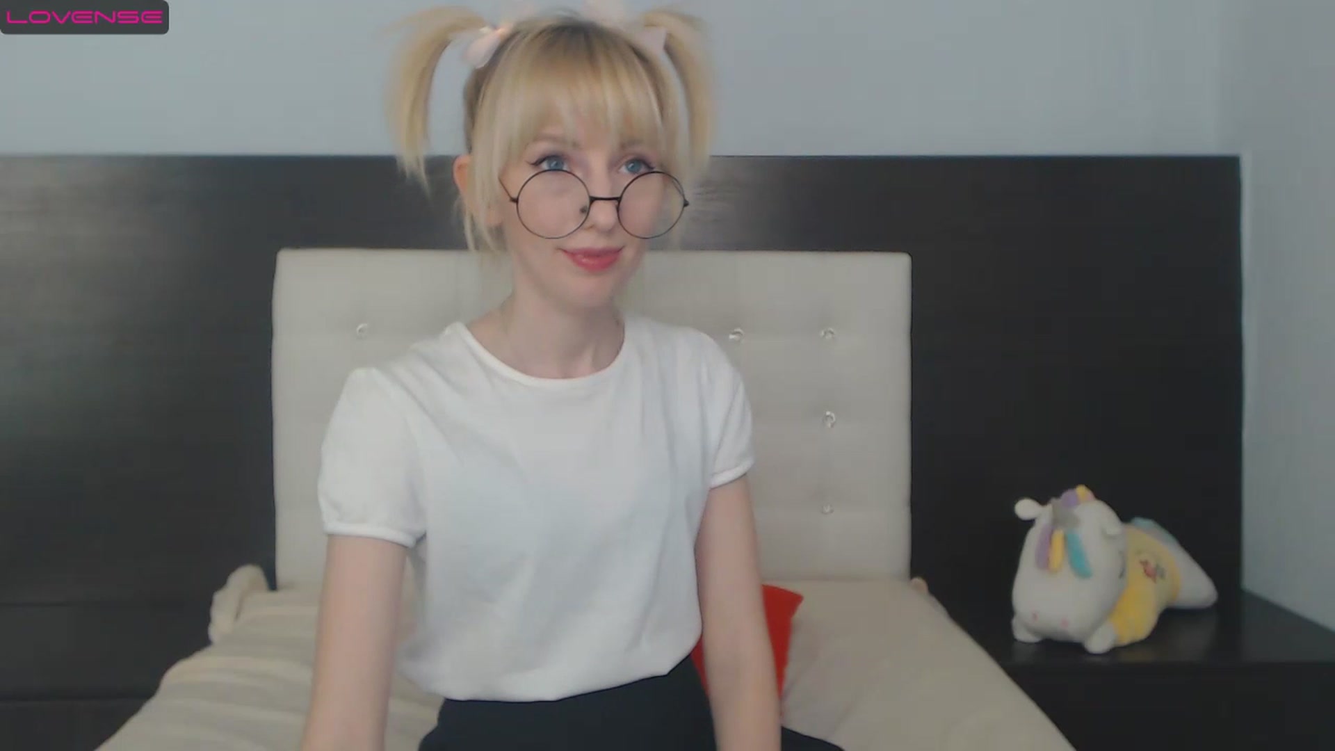 Gallery image thumbnail from PetitePrincez's myfreecams stream on, 12/03/2022, 16:43 image 4 of 20