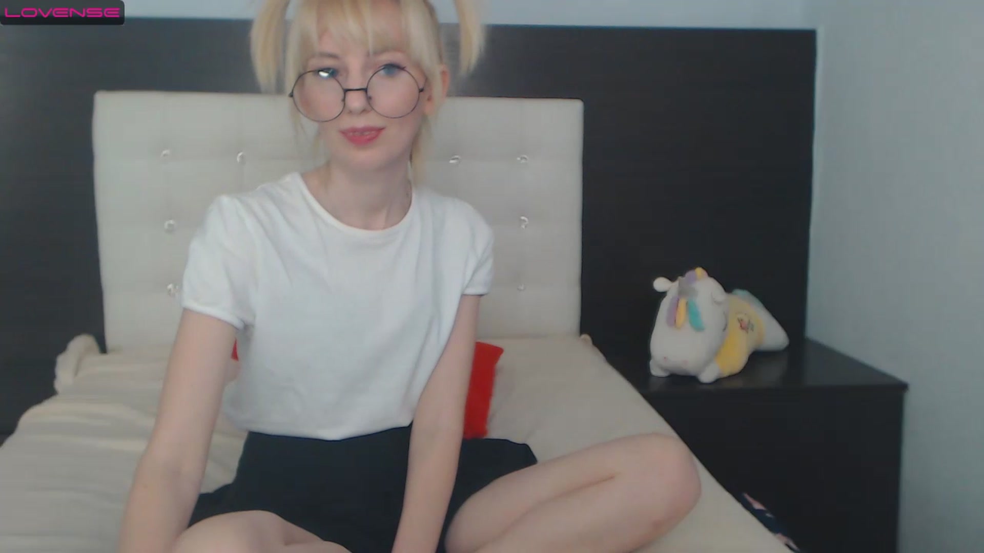 Gallery image thumbnail from PetitePrincez's myfreecams stream on, 12/03/2022, 16:43 image 10 of 20