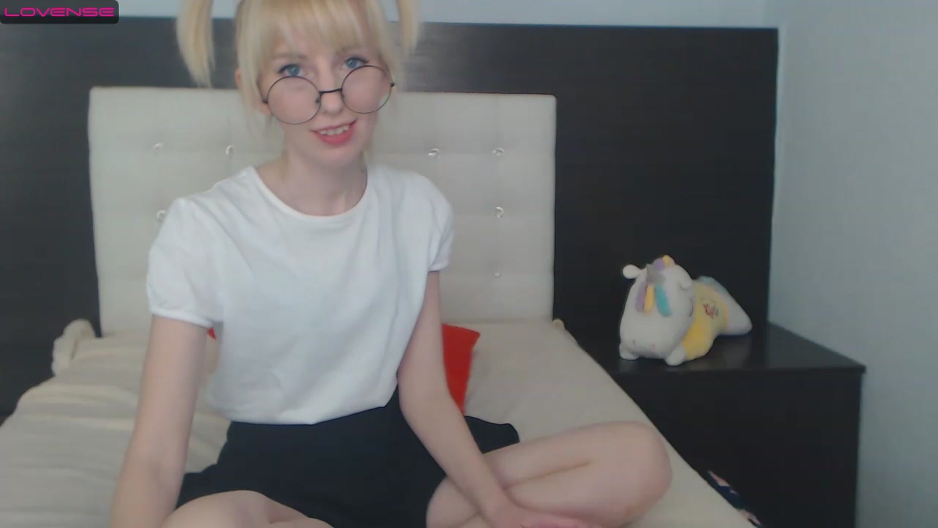 Gallery image thumbnail from PetitePrincez's myfreecams stream on, 12/03/2022, 16:43 image 9 of 20