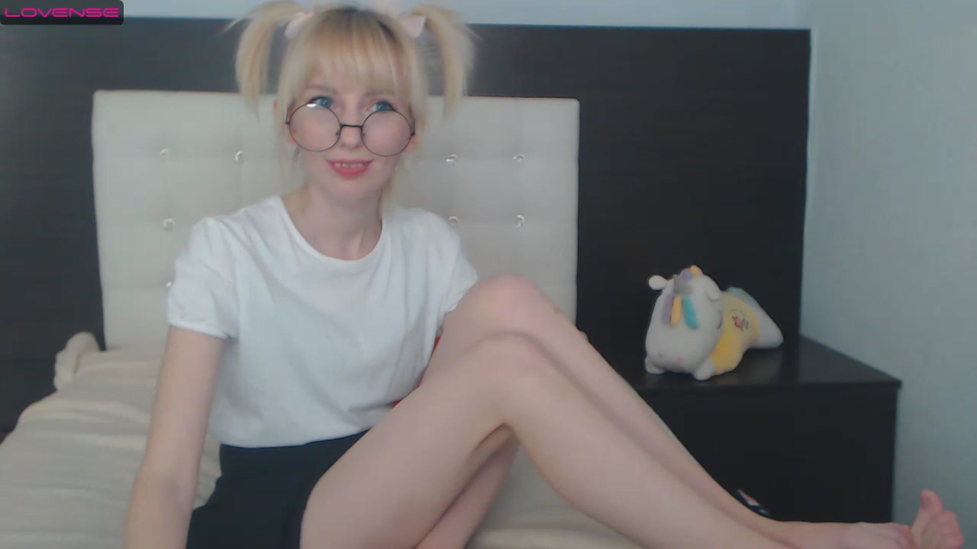 Gallery image thumbnail from PetitePrincez's myfreecams stream on, 12/03/2022, 16:43 image 8 of 20