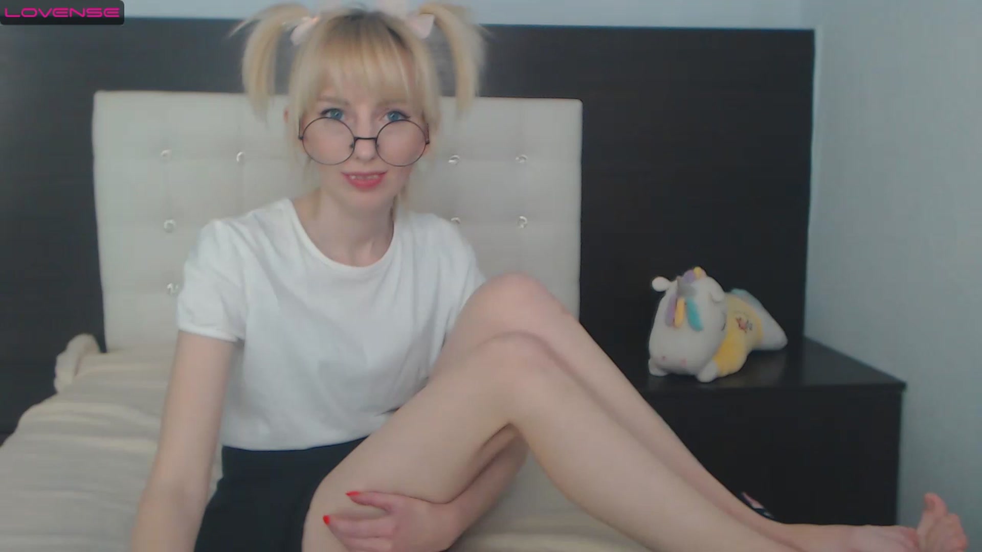 Gallery image thumbnail from PetitePrincez's myfreecams stream on, 12/03/2022, 16:43 image 7 of 20