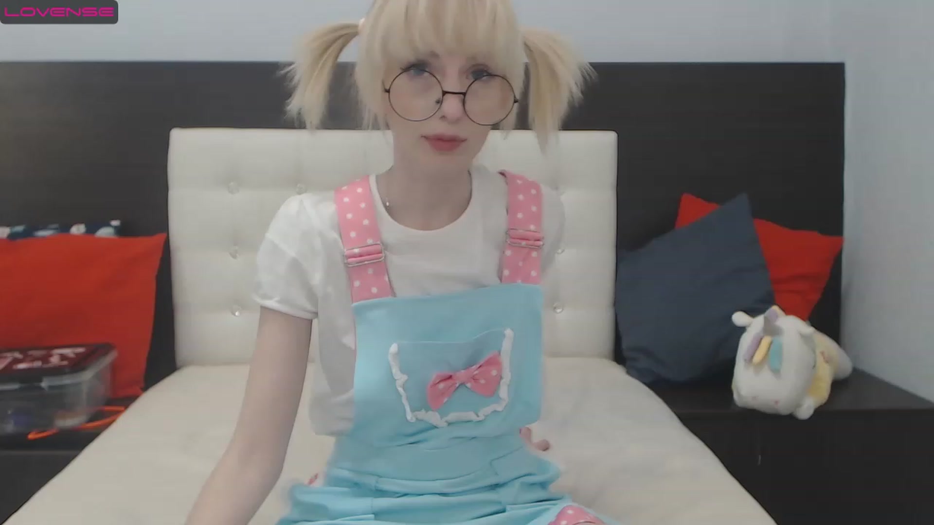 Gallery image thumbnail from PetitePrincez's myfreecams stream on, 12/04/2022, 16:49 image 1 of 20