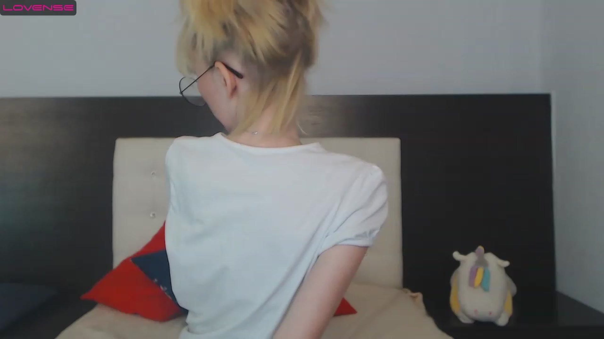Gallery image thumbnail from PetitePrincez's myfreecams stream on, 12/10/2022, 17:58 image 3 of 20