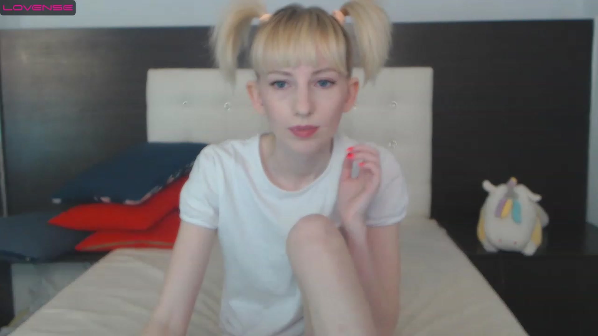 Gallery image thumbnail from PetitePrincez's myfreecams stream on, 12/11/2022, 17:58 image 7 of 20