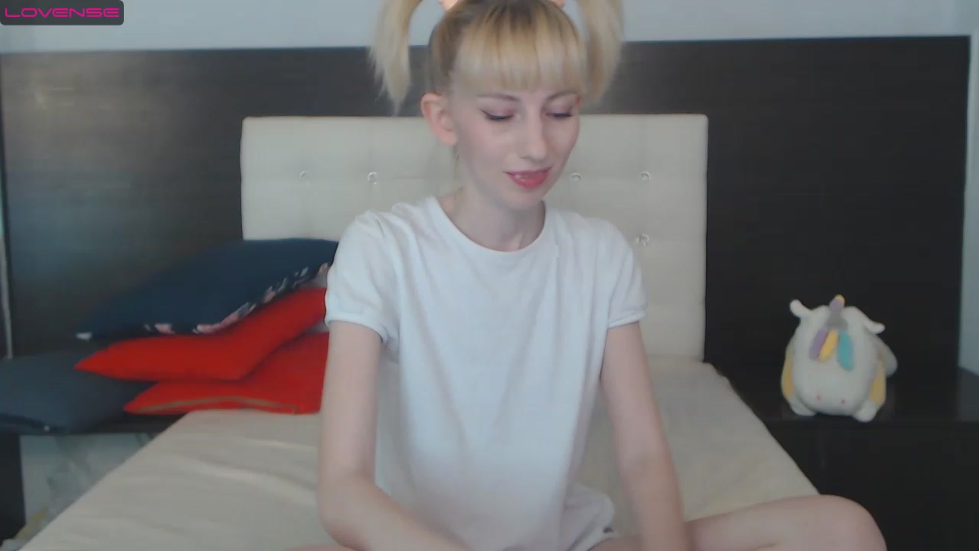 Gallery image thumbnail from PetitePrincez's myfreecams stream on, 12/11/2022, 17:58 image 18 of 20