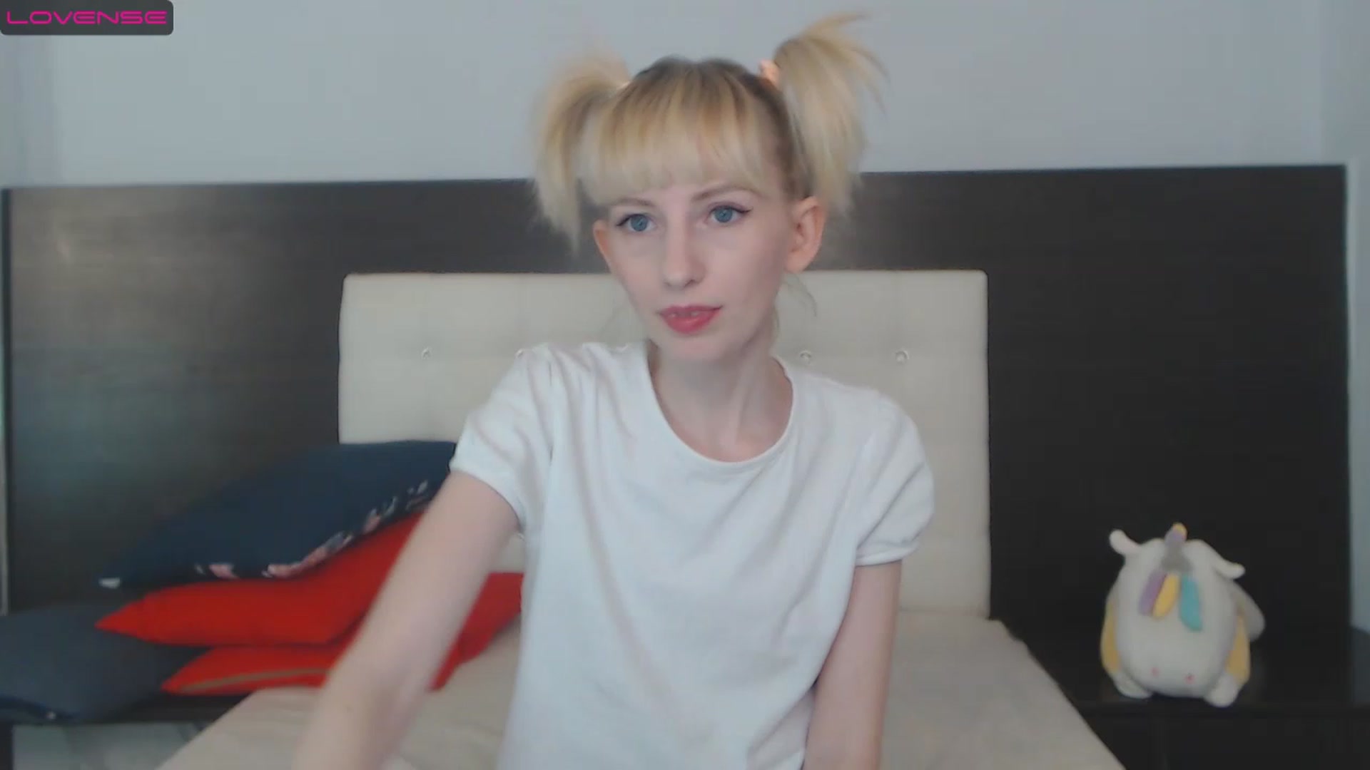 Gallery image thumbnail from PetitePrincez's myfreecams stream on, 12/11/2022, 17:58 image 9 of 20