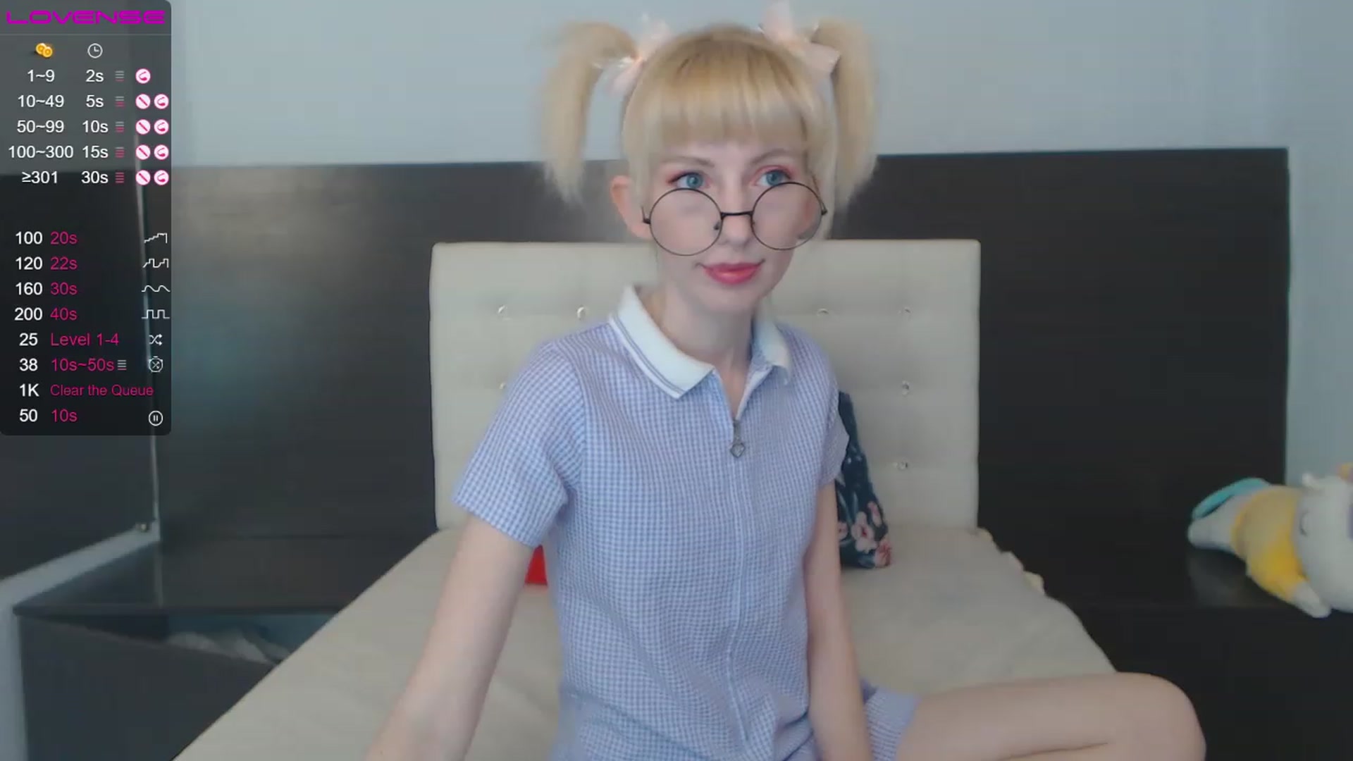 Gallery image thumbnail from PetitePrincez's myfreecams stream on, 12/25/2022, 14:50 image 11 of 20