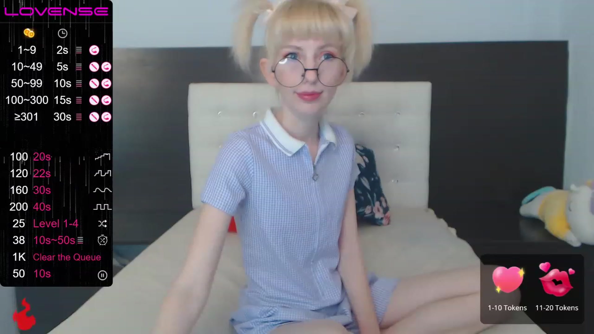 Gallery image thumbnail from PetitePrincez's myfreecams stream on, 12/25/2022, 14:50 image 14 of 20