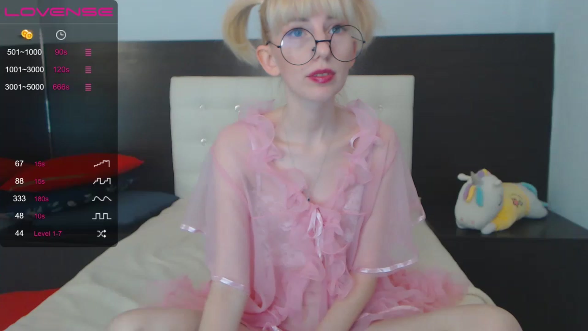 Gallery image thumbnail from PetitePrincez's myfreecams stream on, 01/07/2023, 17:27 image 6 of 20