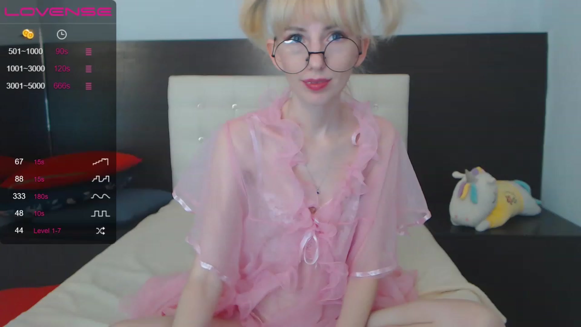 Gallery image thumbnail from PetitePrincez's myfreecams stream on, 01/07/2023, 17:27 image 4 of 20