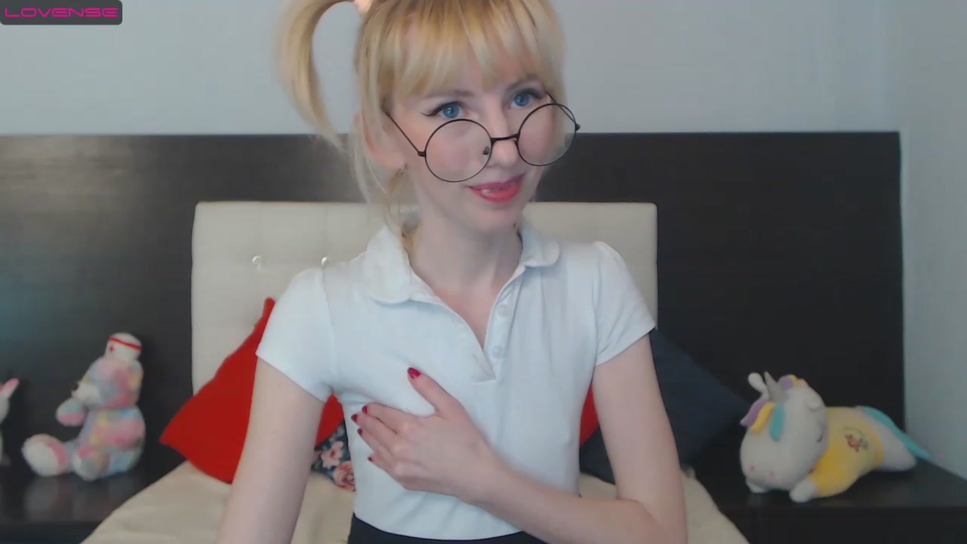 Gallery image thumbnail from PetitePrincez's myfreecams stream on, 01/15/2023, 16:48 image 1 of 20