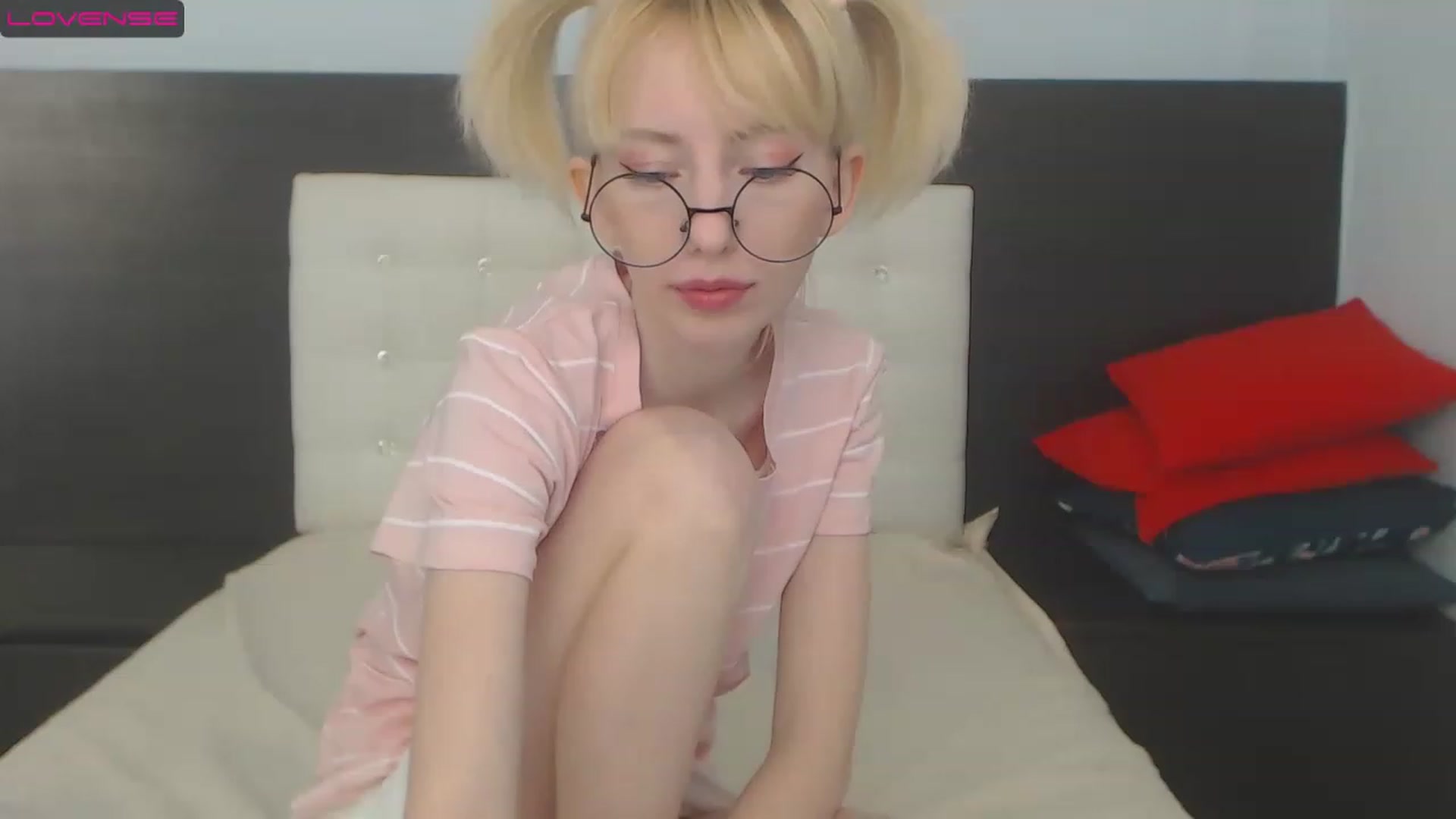 Gallery image thumbnail from PetitePrincez's myfreecams stream on, 01/28/2023, 16:16 image 1 of 20