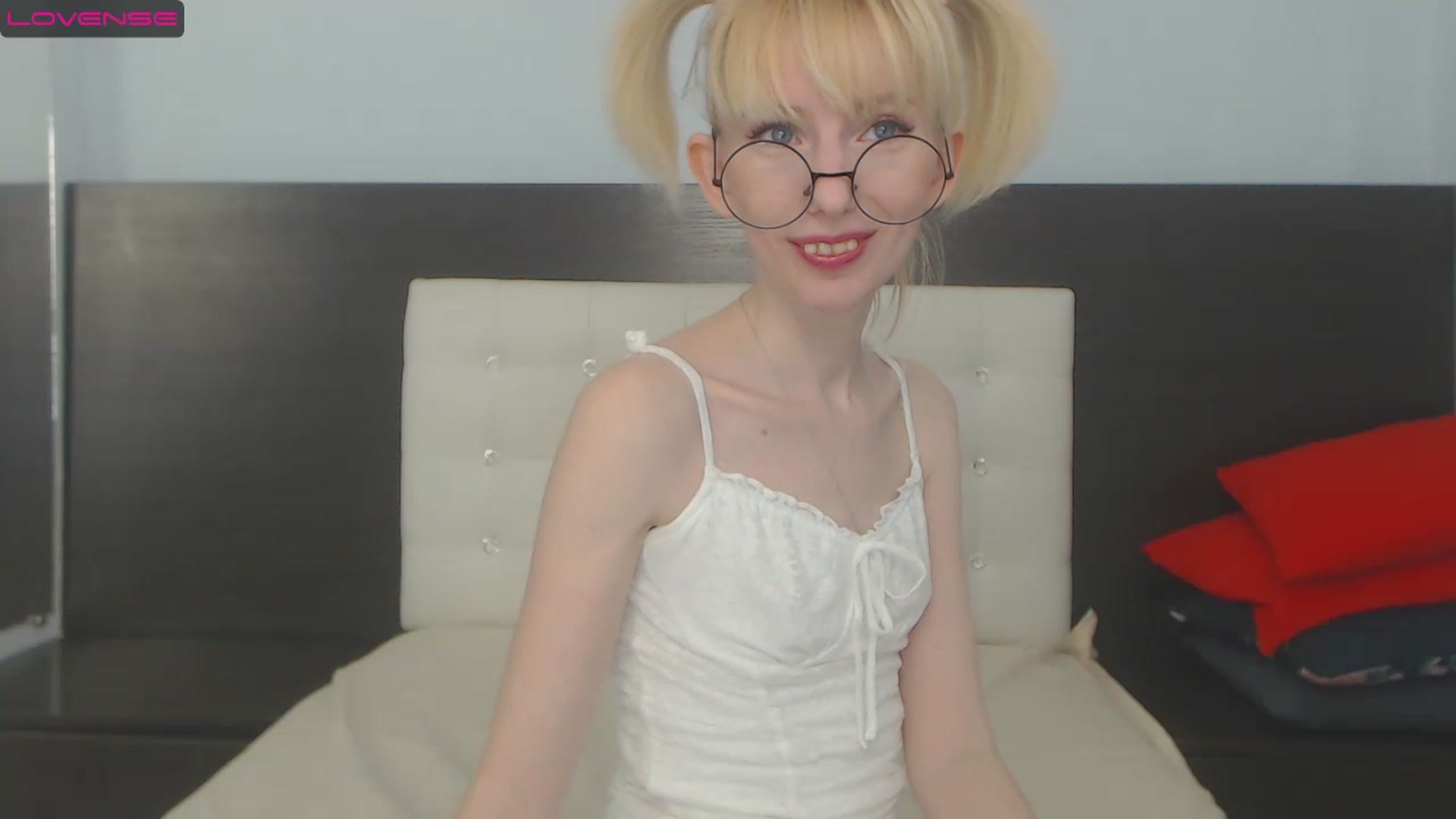 Gallery image thumbnail from PetitePrincez's myfreecams stream on, 01/28/2023, 16:16 image 20 of 20
