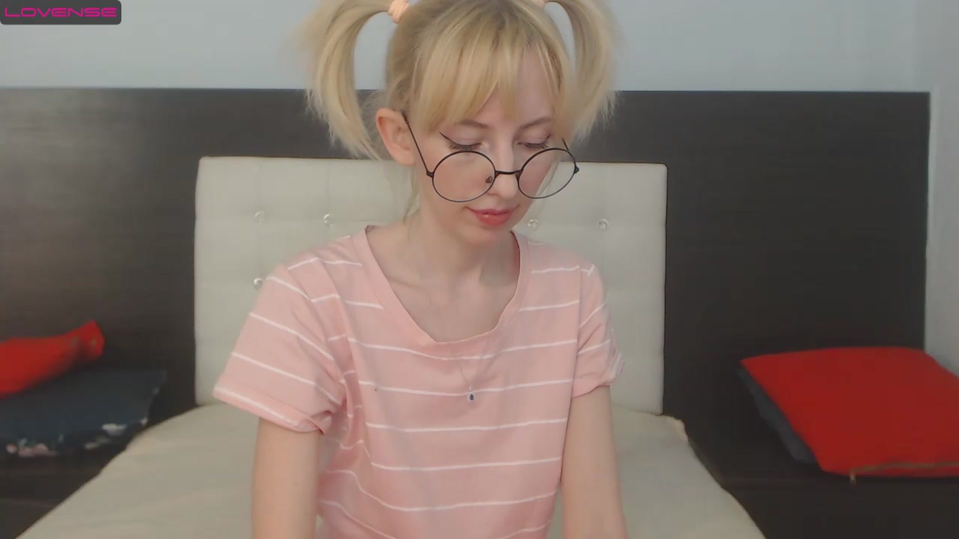 Gallery image thumbnail from PetitePrincez's myfreecams stream on, 02/04/2023, 16:40 image 2 of 20