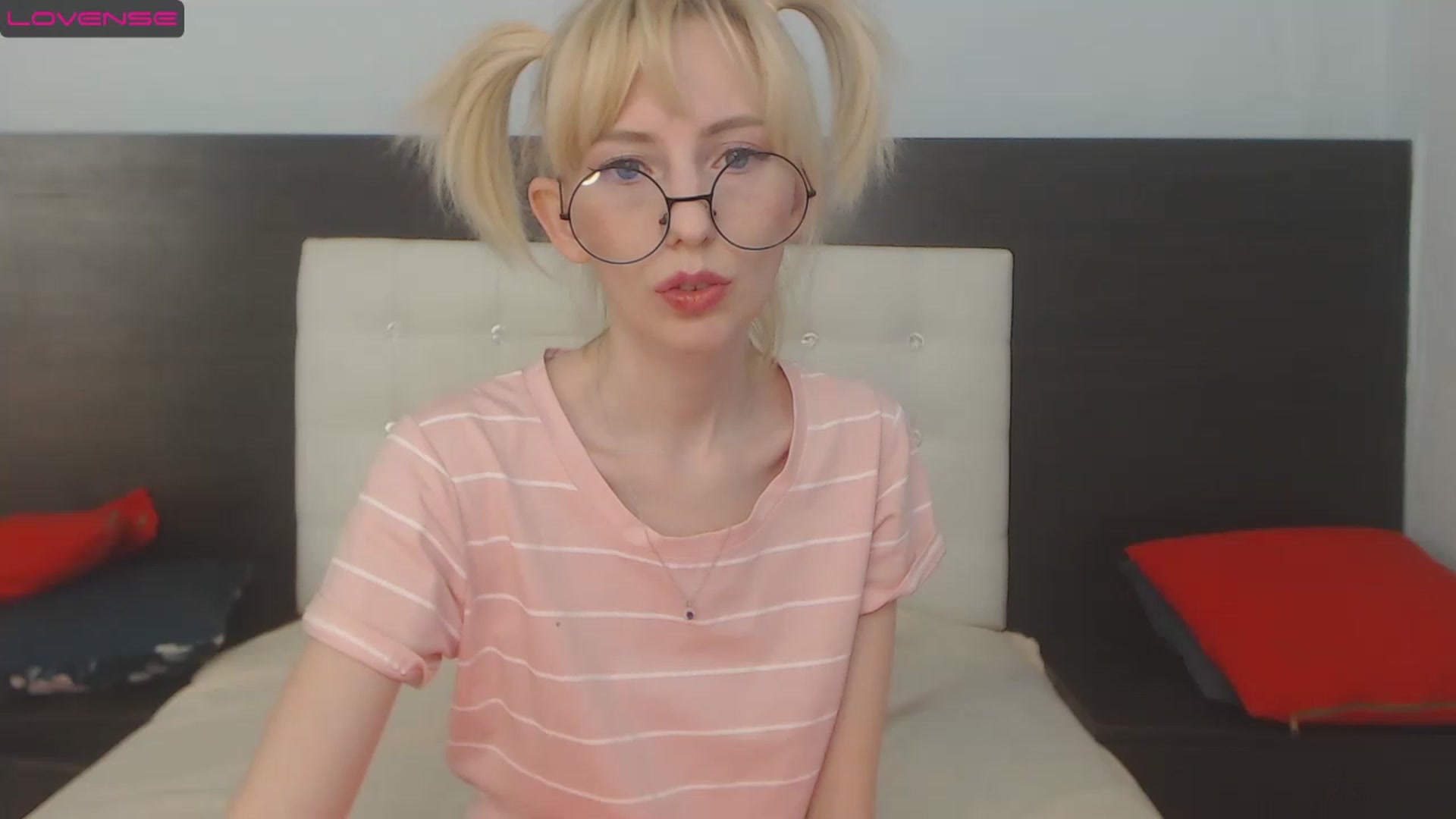 Gallery image thumbnail from PetitePrincez's myfreecams stream on, 02/04/2023, 16:40 image 1 of 20