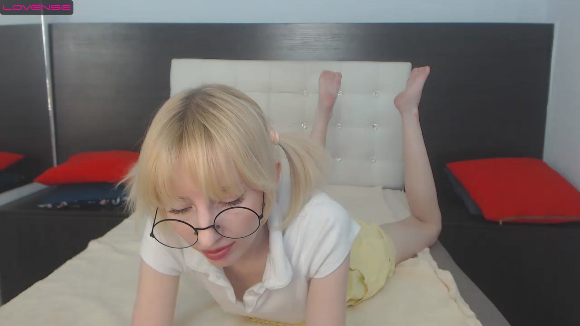 Gallery image thumbnail from PetitePrincez's myfreecams stream on, 02/05/2023, 14:21 image 16 of 20