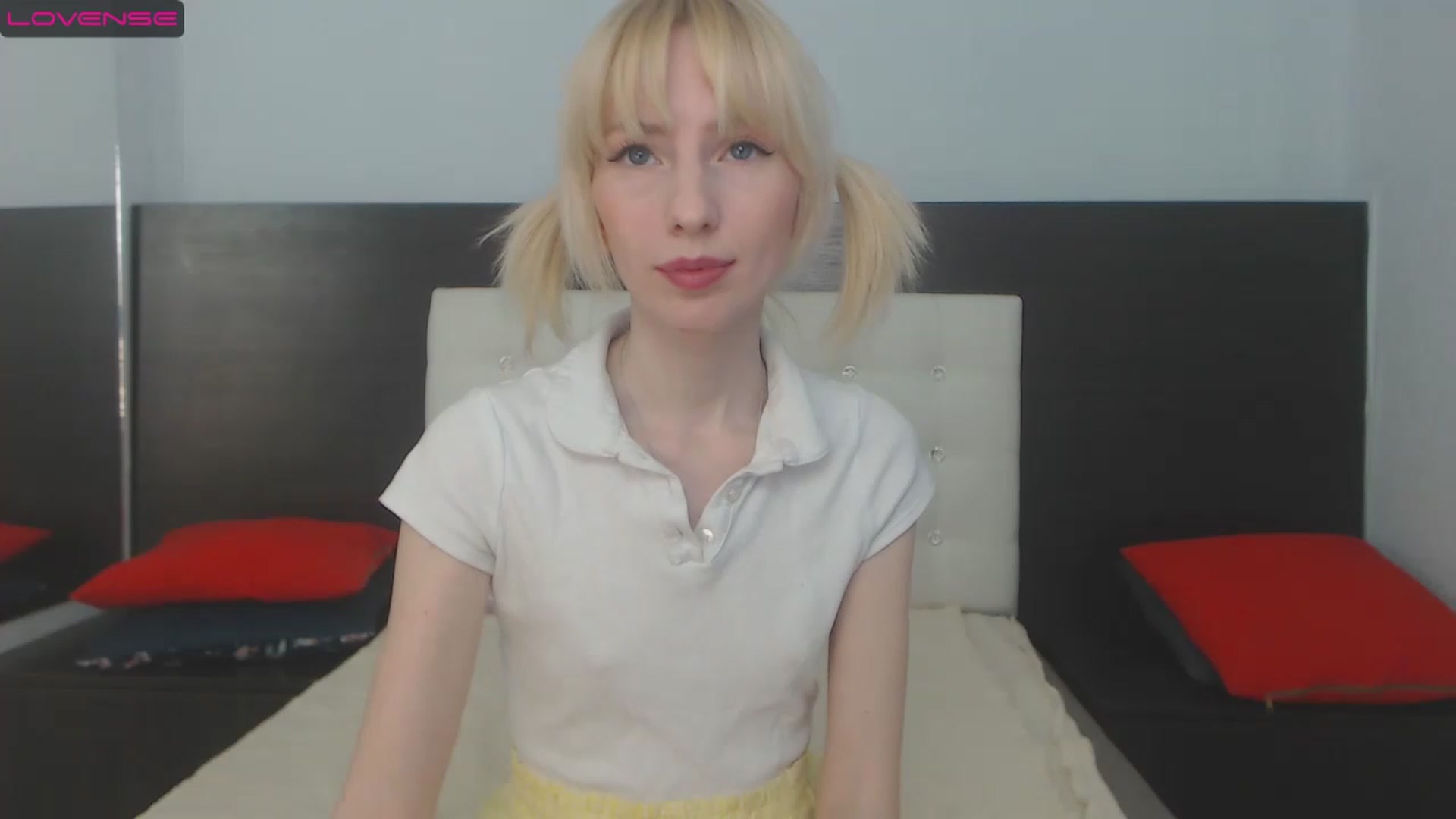 Gallery image thumbnail from PetitePrincez's myfreecams stream on, 02/05/2023, 14:21 image 2 of 20