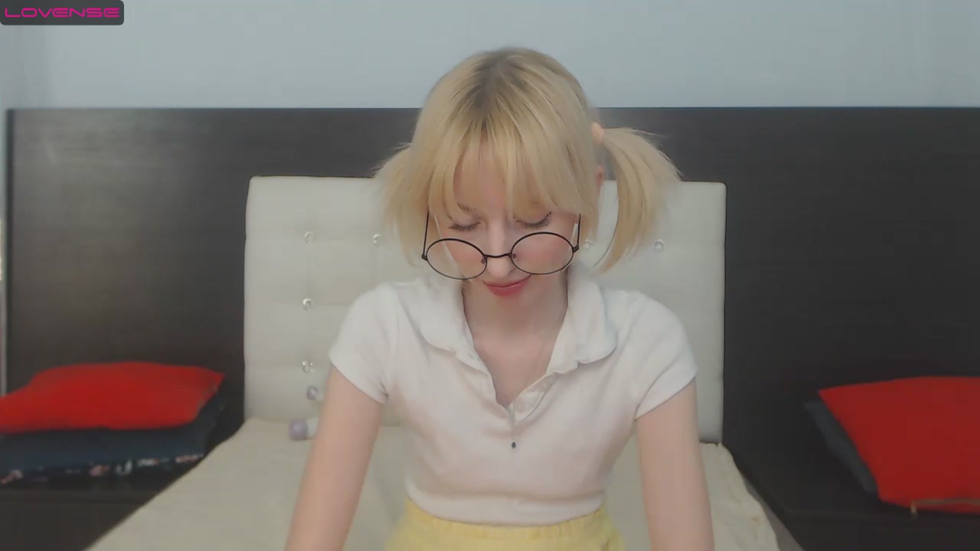 Gallery image thumbnail from PetitePrincez's myfreecams stream on, 02/05/2023, 14:47 image 19 of 20