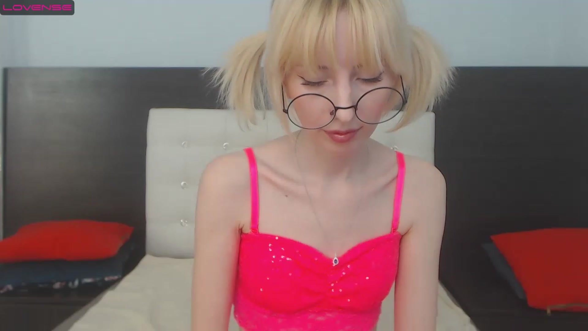 Gallery image thumbnail from PetitePrincez's myfreecams stream on, 02/05/2023, 16:25 image 16 of 20