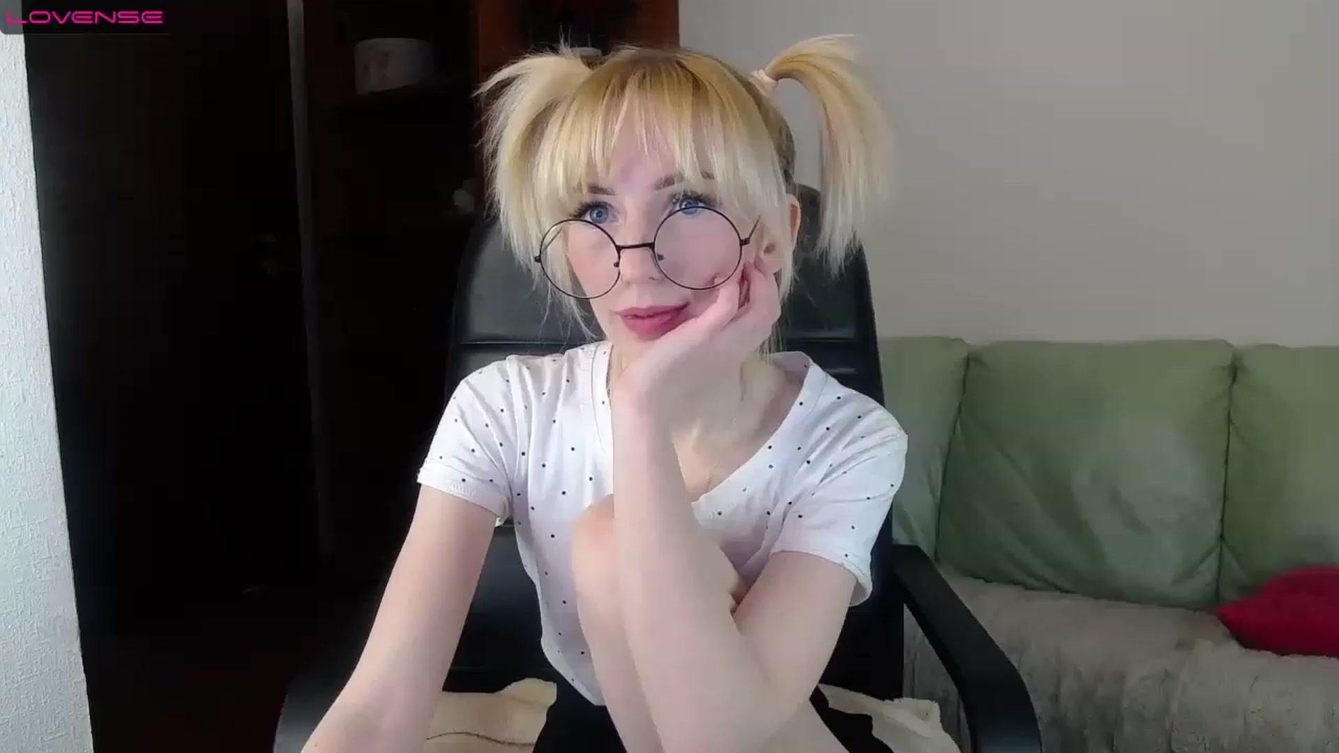 Gallery image thumbnail from PetitePrincez's myfreecams stream on, 02/12/2023, 15:00 image 15 of 20